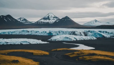 Les 15 jours secrets pour explorer l’Islande sauvage, entre volcans, glaciers et traditions millénaires