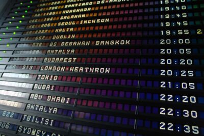 Panne du contrôle aérien et grève easyJet en Italie : ce que cela change pour votre circuit de la Toussaint